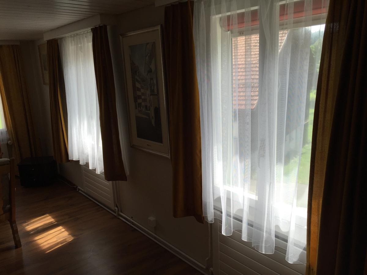 Wohlfuehloase Fuer Mensch Und Hund Bed & Breakfast Uzwil Exterior photo