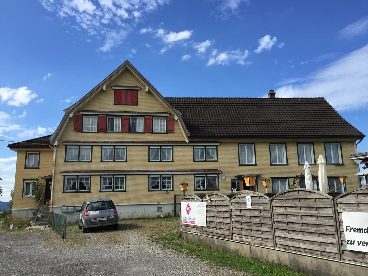 Wohlfuehloase Fuer Mensch Und Hund Bed & Breakfast Uzwil Exterior photo